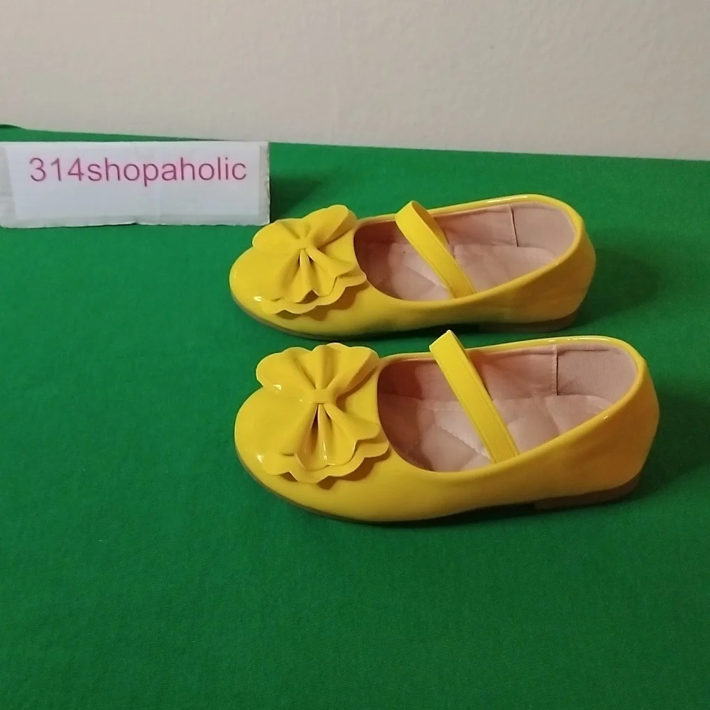 Toddler Girls Yellow Patent Leather Shoes With Bow